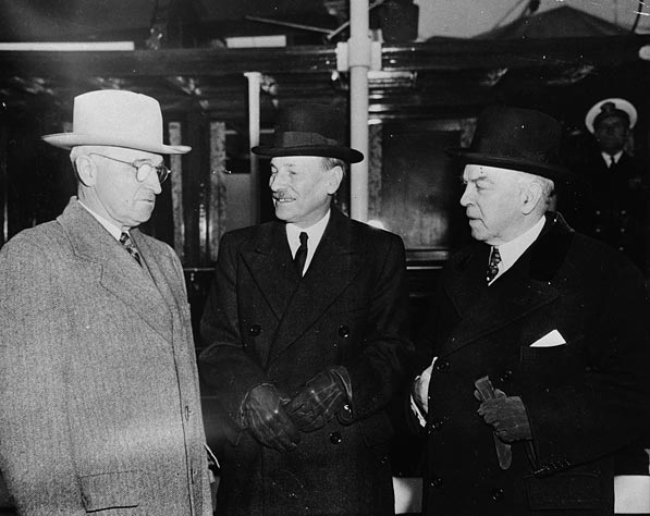 President Harry Truman and Rt. Hons. Clement Attlee and Mackenzie King boarding U.S.C.G. Sequoia for discussions about the atomic bomb