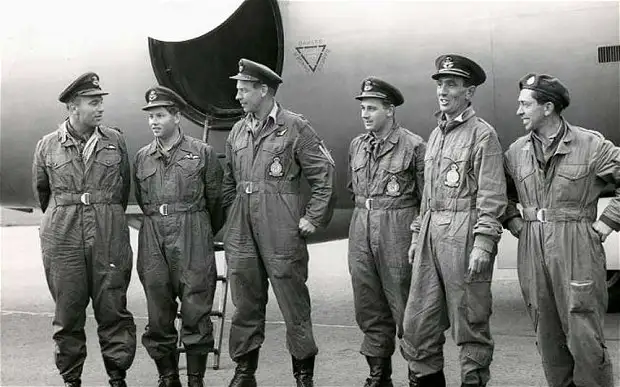 The flight crew of Valiant B.1 WZ366. Squadron Leader E.J.G. Flavell is at the far left. The Telegraph